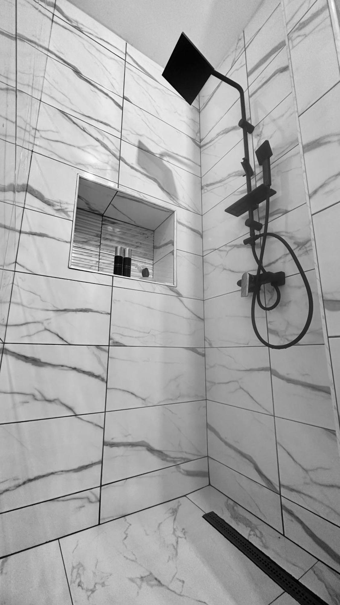 Stay Inn Central Brasov Apartments Esterno foto