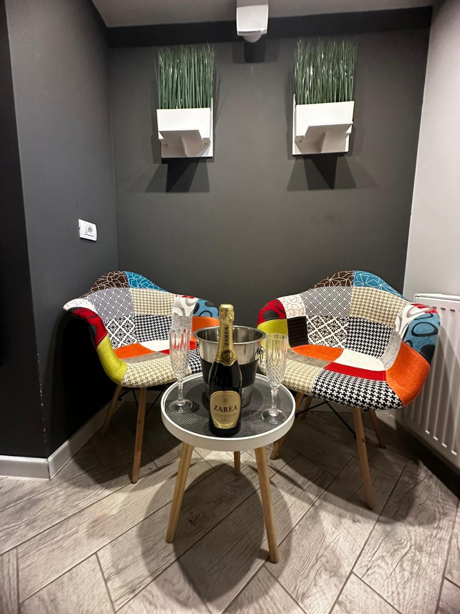 Stay Inn Central Brasov Apartments Esterno foto