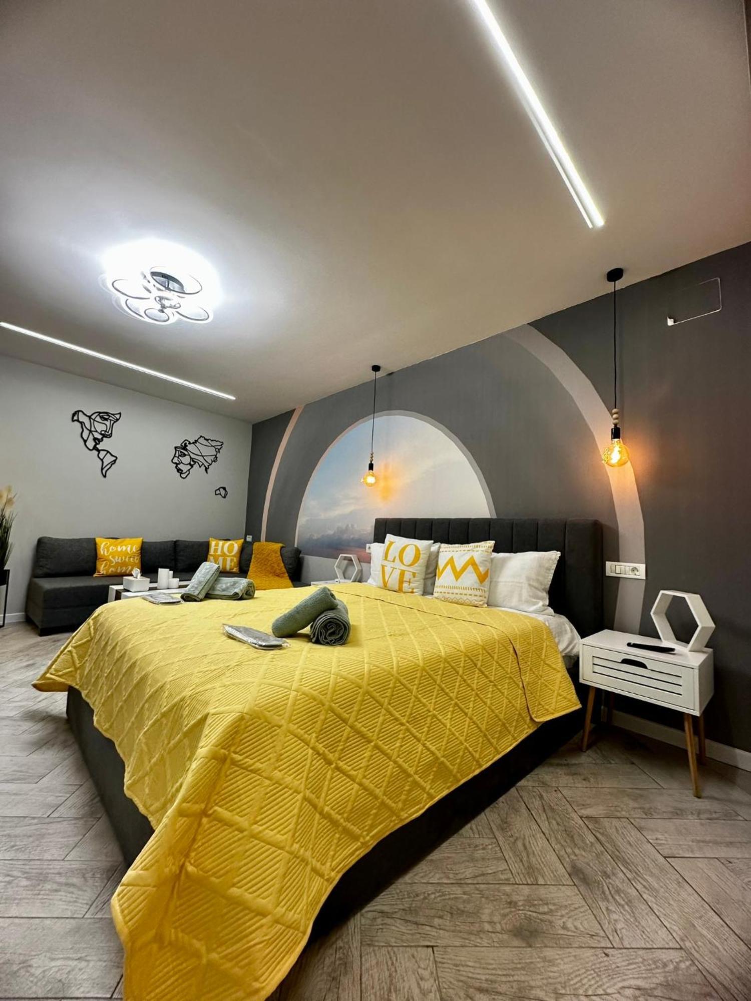 Stay Inn Central Brasov Apartments Esterno foto