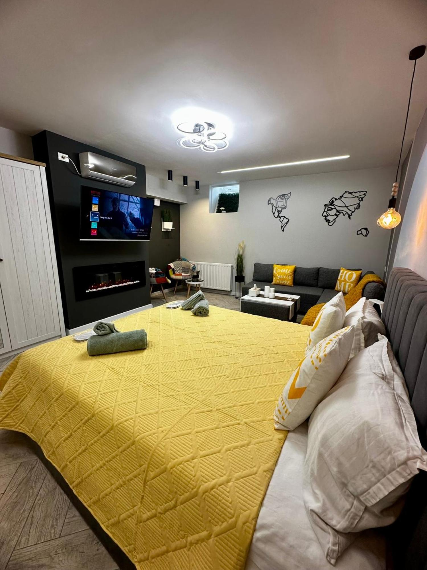 Stay Inn Central Brasov Apartments Esterno foto