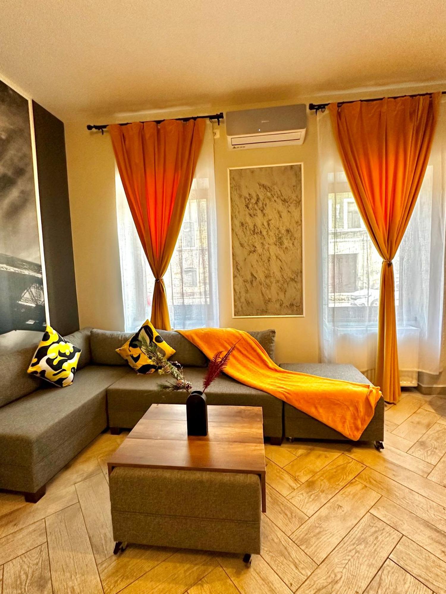 Stay Inn Central Brasov Apartments Esterno foto